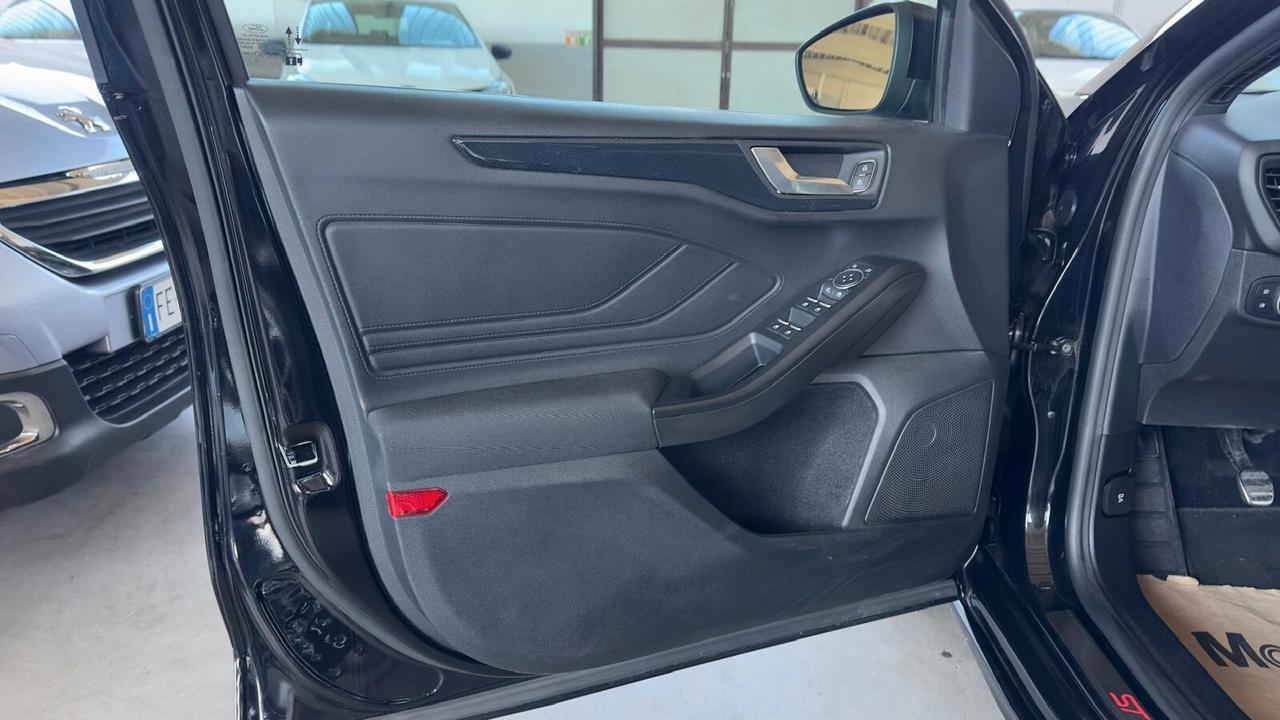 Ford Focus 1.0 EcoBoost Hybrid 125 CV 5p. ST-Line