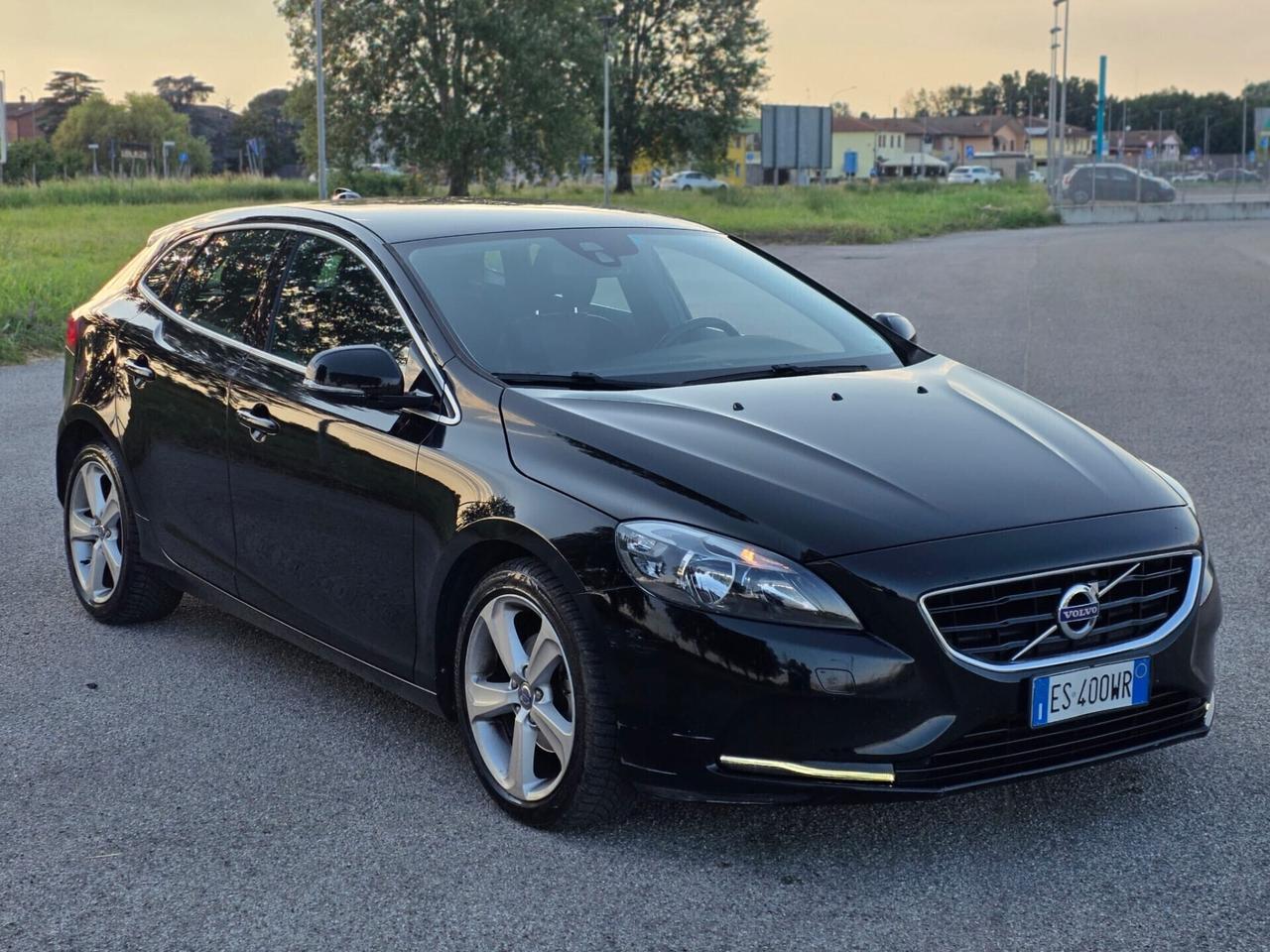 Volvo V40 1.6 diesel 2013 Neo P