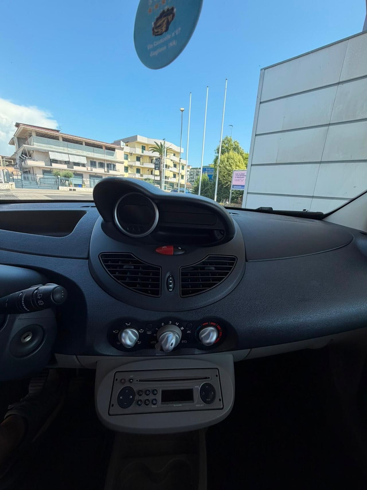 Renault Twingo 1.2 8V Dynamique