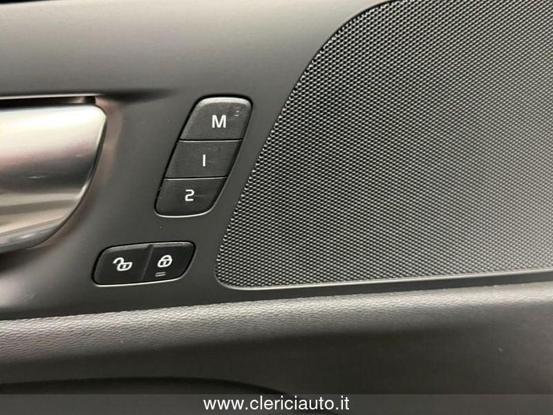 Volvo V60 Cross Country B5 AWD automatico Plus