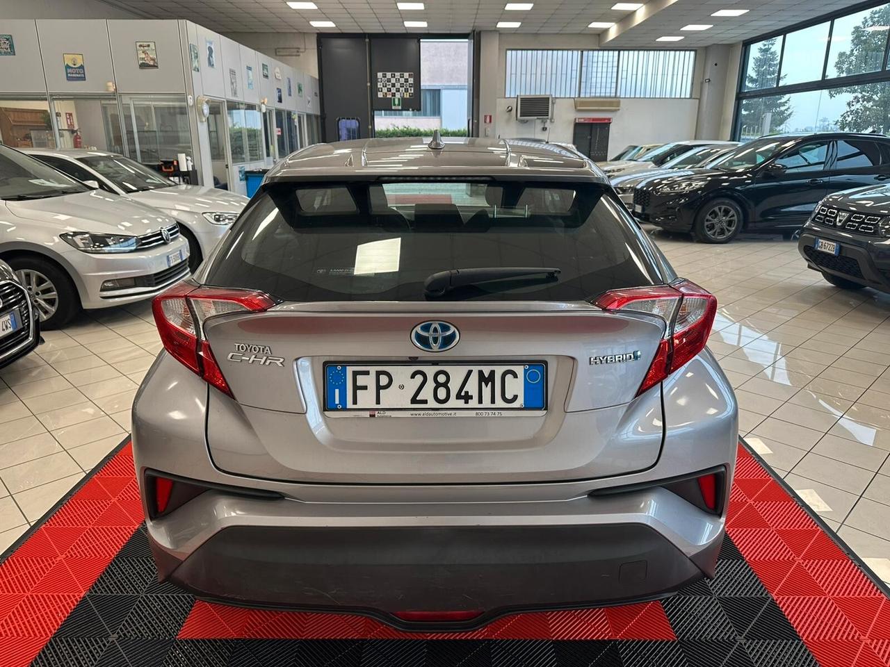 Toyota C-HR 1.8 Hybrid E-CVT Business