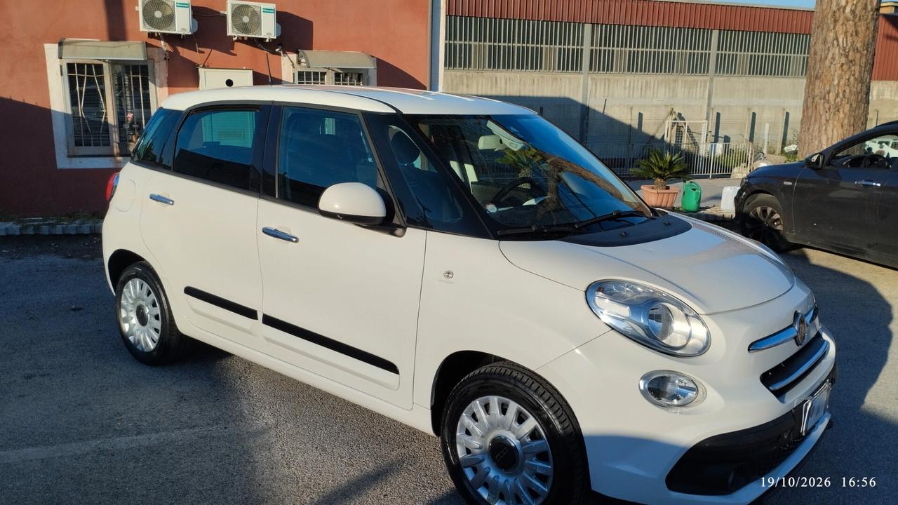 Fiat 500L Pro 1.6 MJT 120CV Mirror