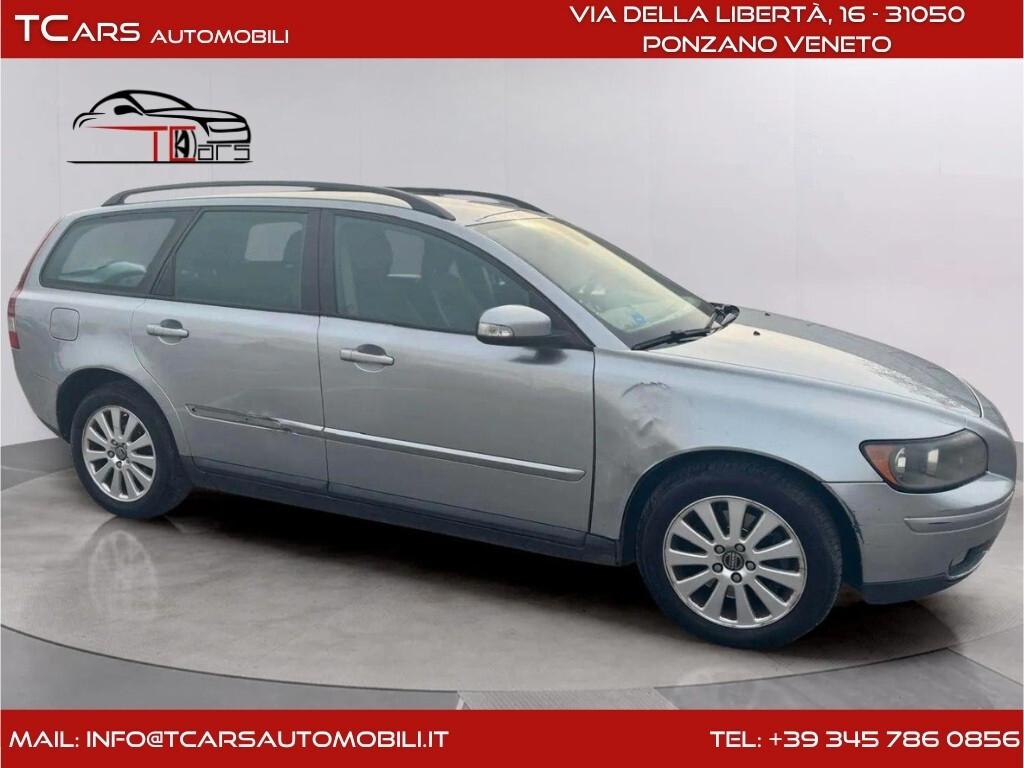 VOLVO V50 - PASSAGGIO DI PROPRIETÀ INCLUSO