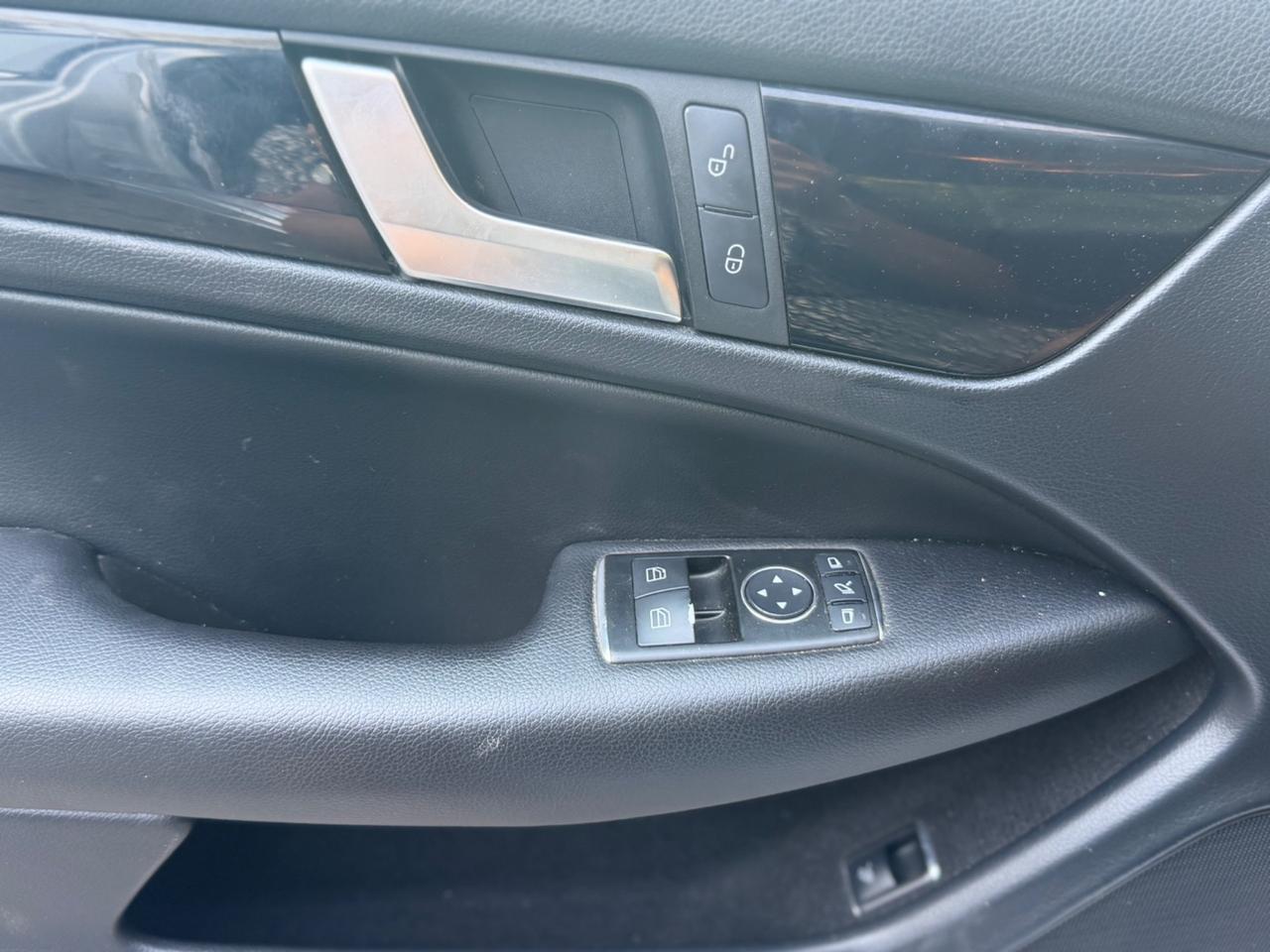 Mercedes-benz C 180 BlueEFFICIENCY Executive
