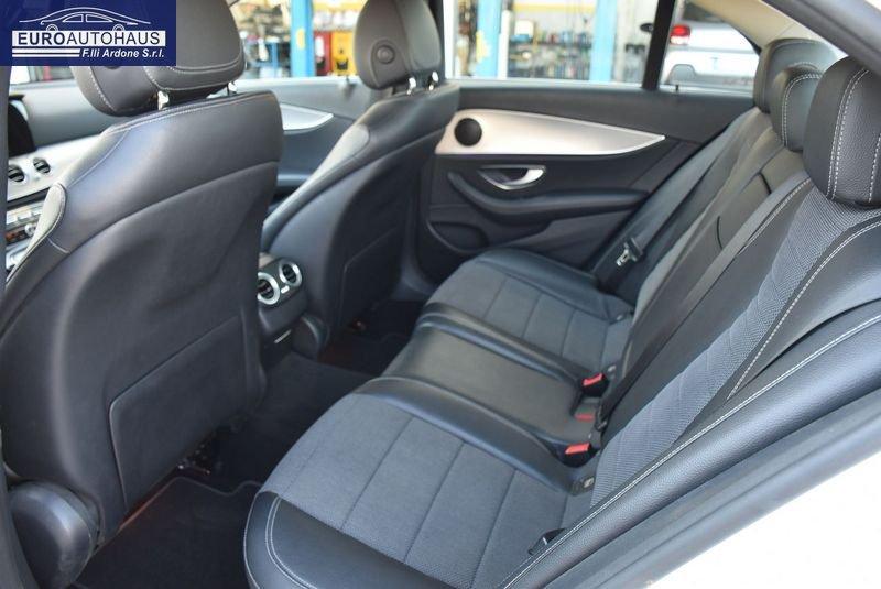 Mercedes-Benz Classe E E200d Auto Premium Plus *LUCI AMBIENTE*
