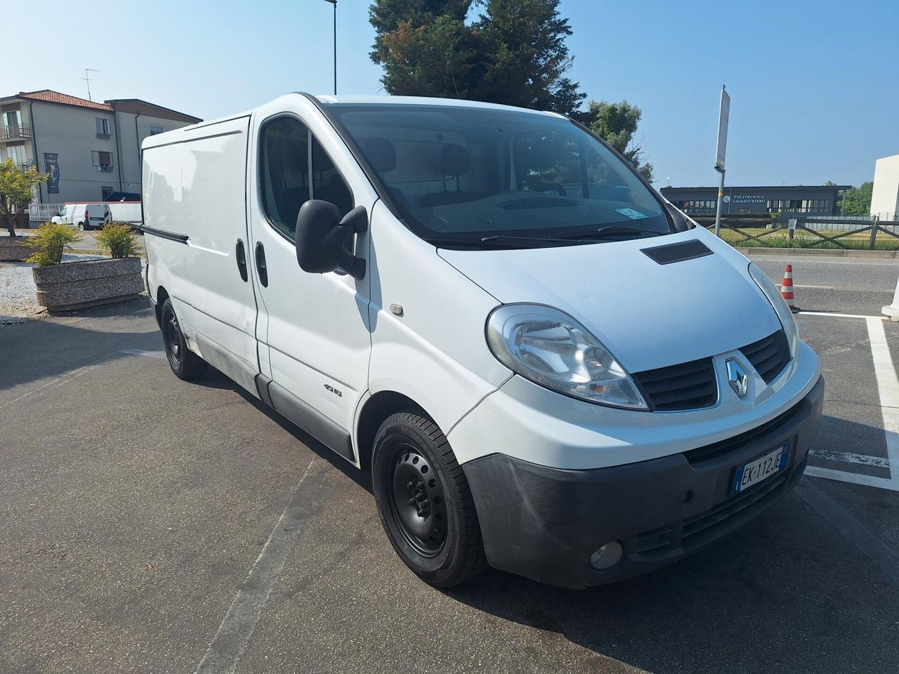 Renault Trafic 2.0d 2011