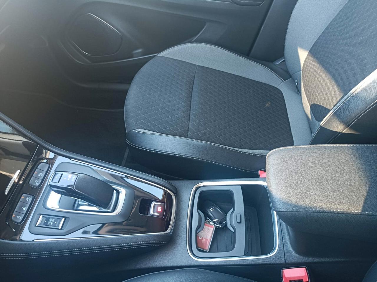 Opel Grandland X 1.6 Hybrid Plug-in aut. AWD Design Line