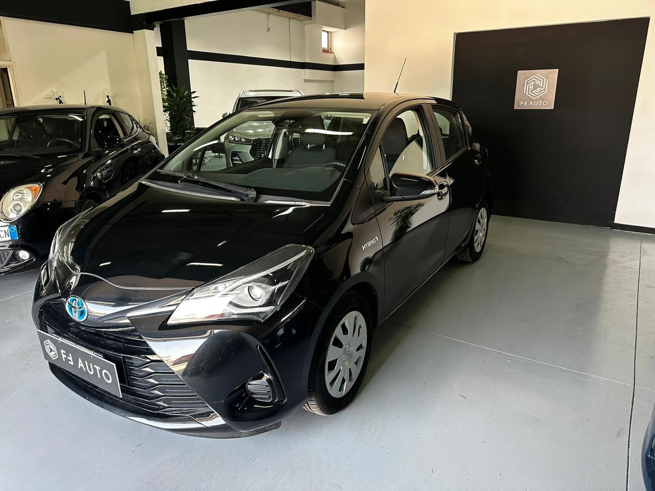 Toyota Yaris 1.5 Hybrid 5 porte Active