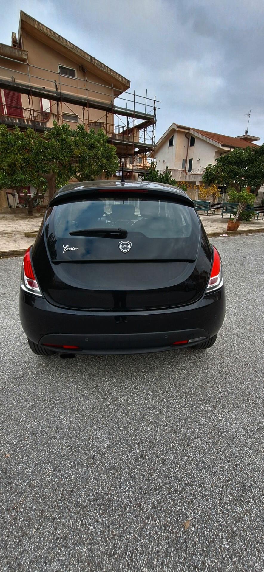 Lancia Ypsilon 1.3 MJT 16V 95 CV 5 porte S&S Gold