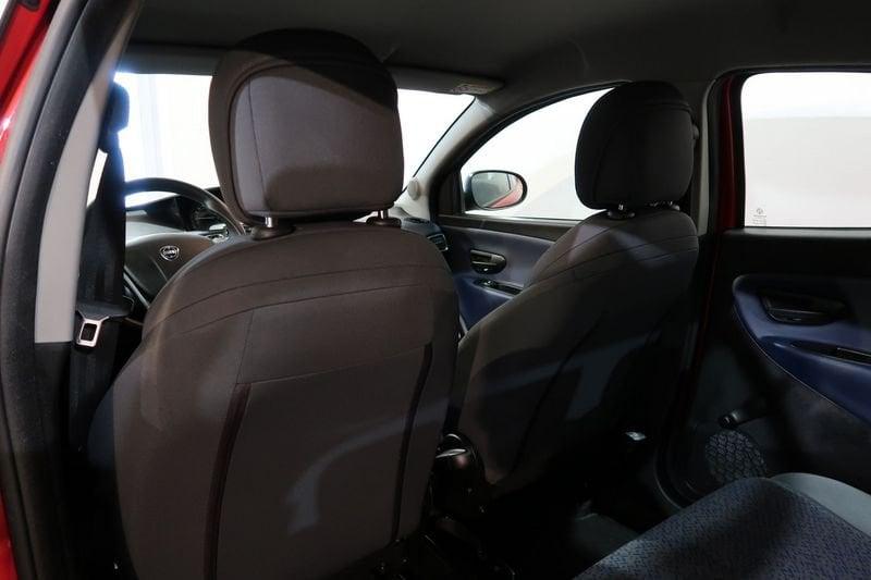 Lancia Ypsilon Ypsilon 1.0 firefly hybrid ORO s&s 70cv 5p.ti