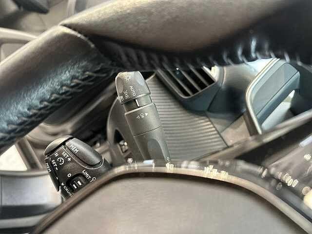 Peugeot 2008 PureTech 100 S&S Allure