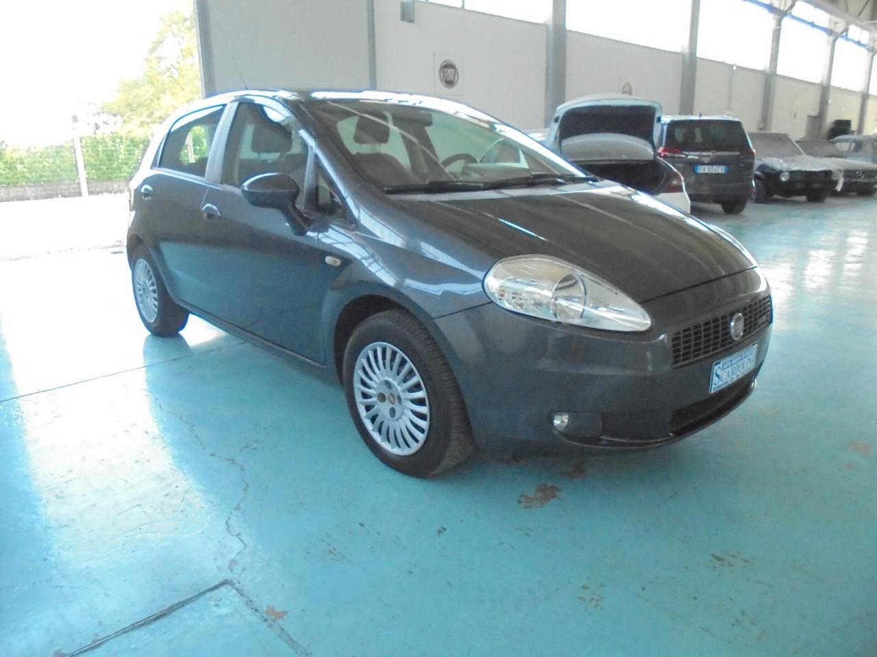 Fiat Grande Punto 1.3 MJT 75 CV 5 porte Active NEOPATENTATI