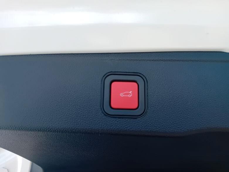 JEEP AVENGER 1.2 Turbo 100 CV MHEV ALTITUDE KM 0