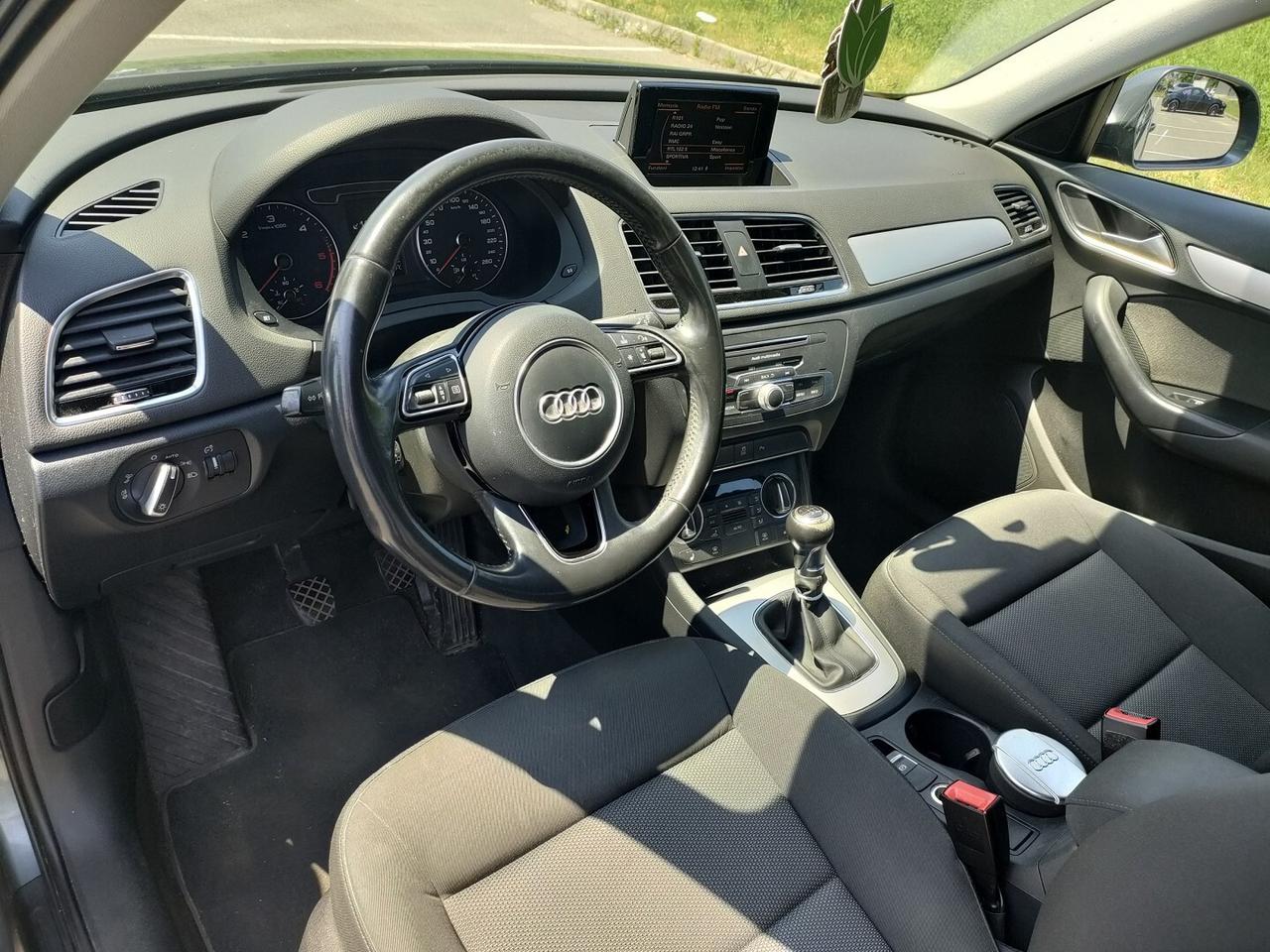 AUDI Q3 2.0 tdi Business 150cv