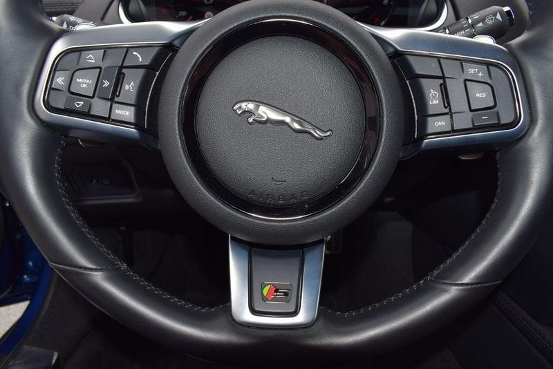 Jaguar F-Type F-Type 2.0 aut. Coupé R-DYNAMIC IVA ESPOSTA
