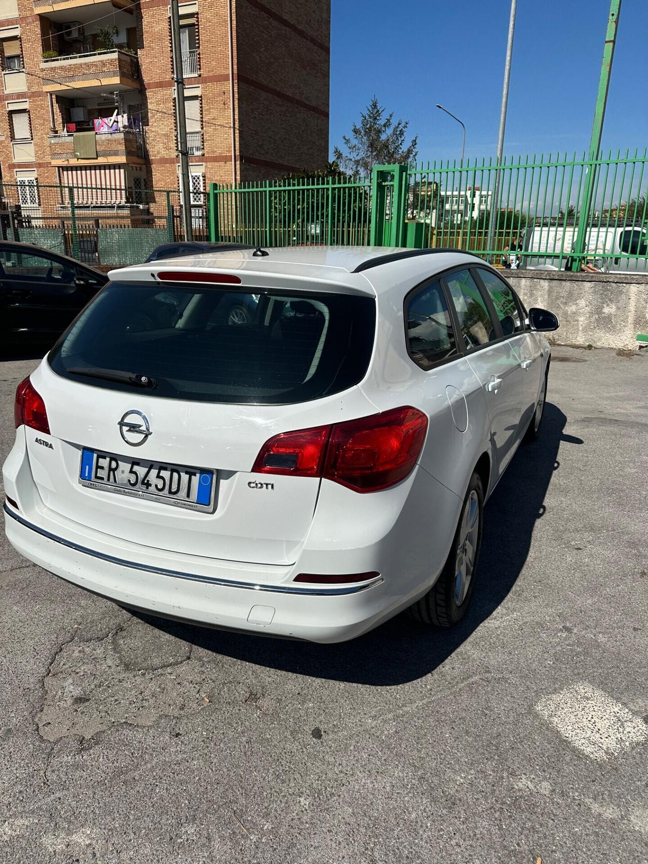 Opel Astra 1.7 CDTI 110CV Sports Tourer Cosmo
