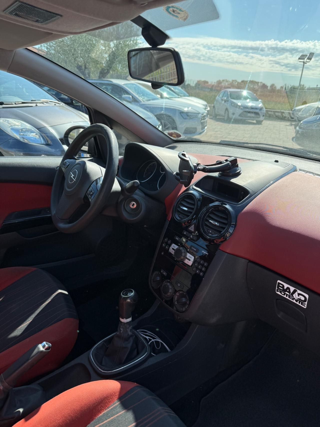 Opel Corsa 1.2 5 porte