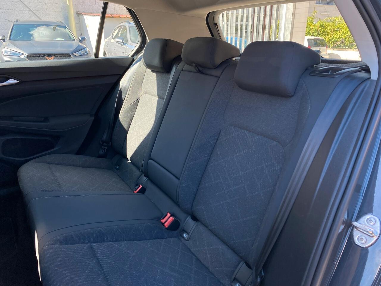 Volkswagen Golf Life 2.0 TDI 116CV
