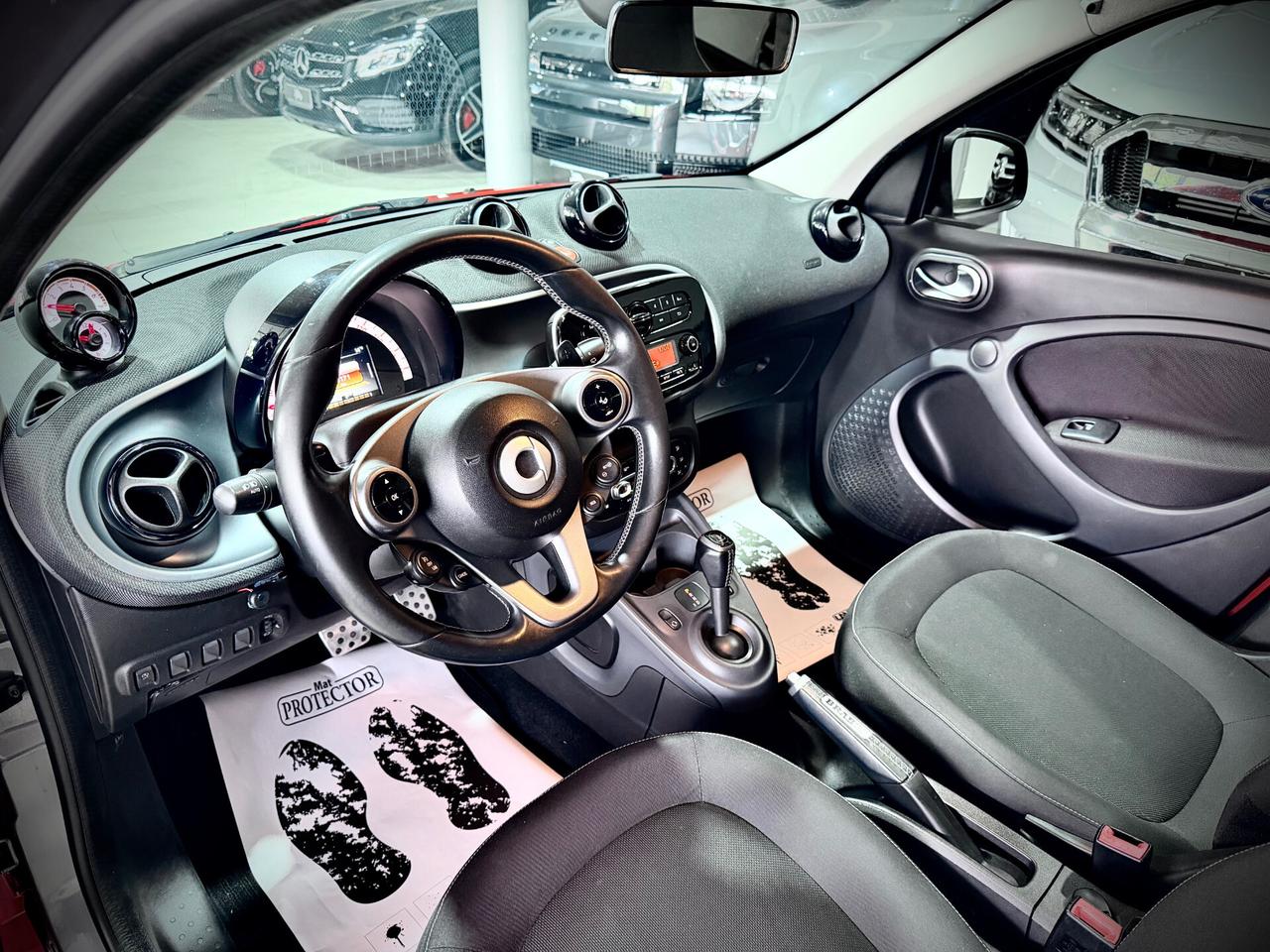 Smart Forfour 0.9 90CV Twinamic Brabus Style