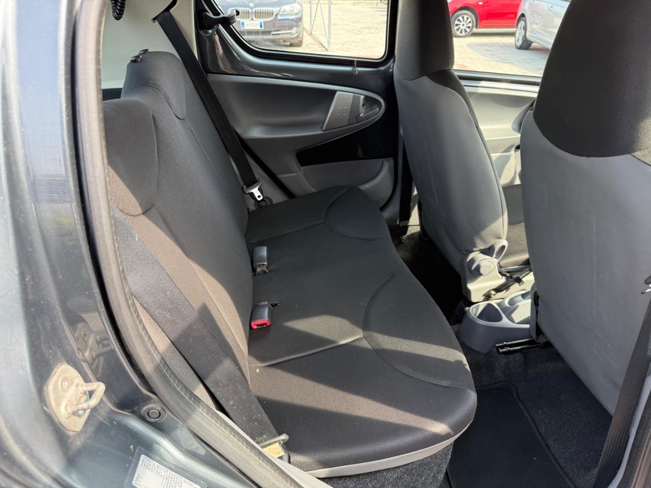 Toyota Aygo 1.0 12V VVT-i 5 porte NEOPATENTATI