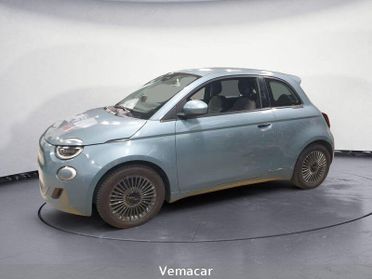 FIAT 500 500e 42 kWh Icon-FULL LED-NAVI- SENSORI PARK -KM 40300!