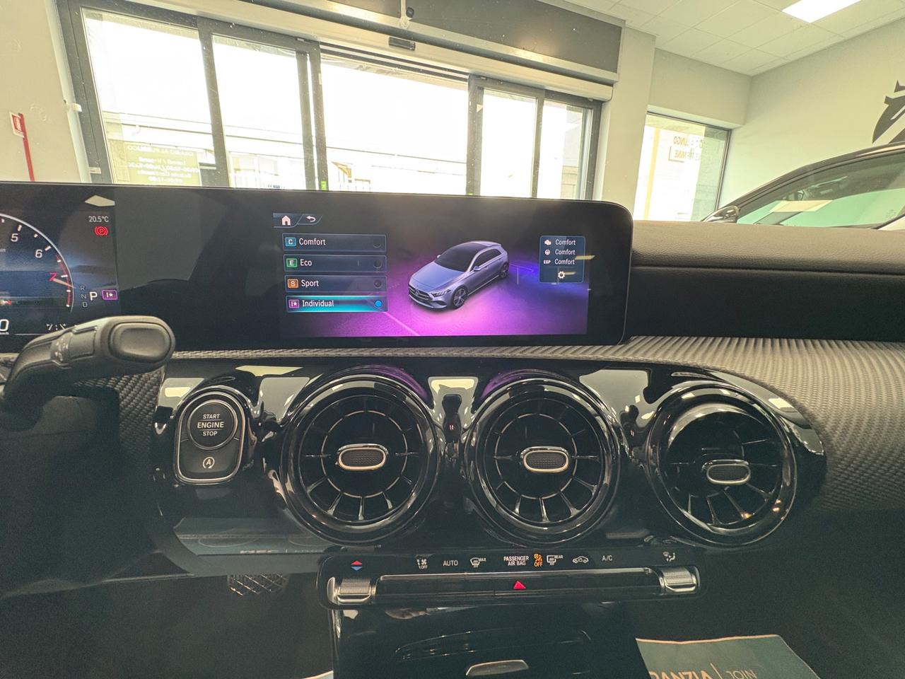 Mercedes A 180 1.4 benzina 136cv 2023 km 91000