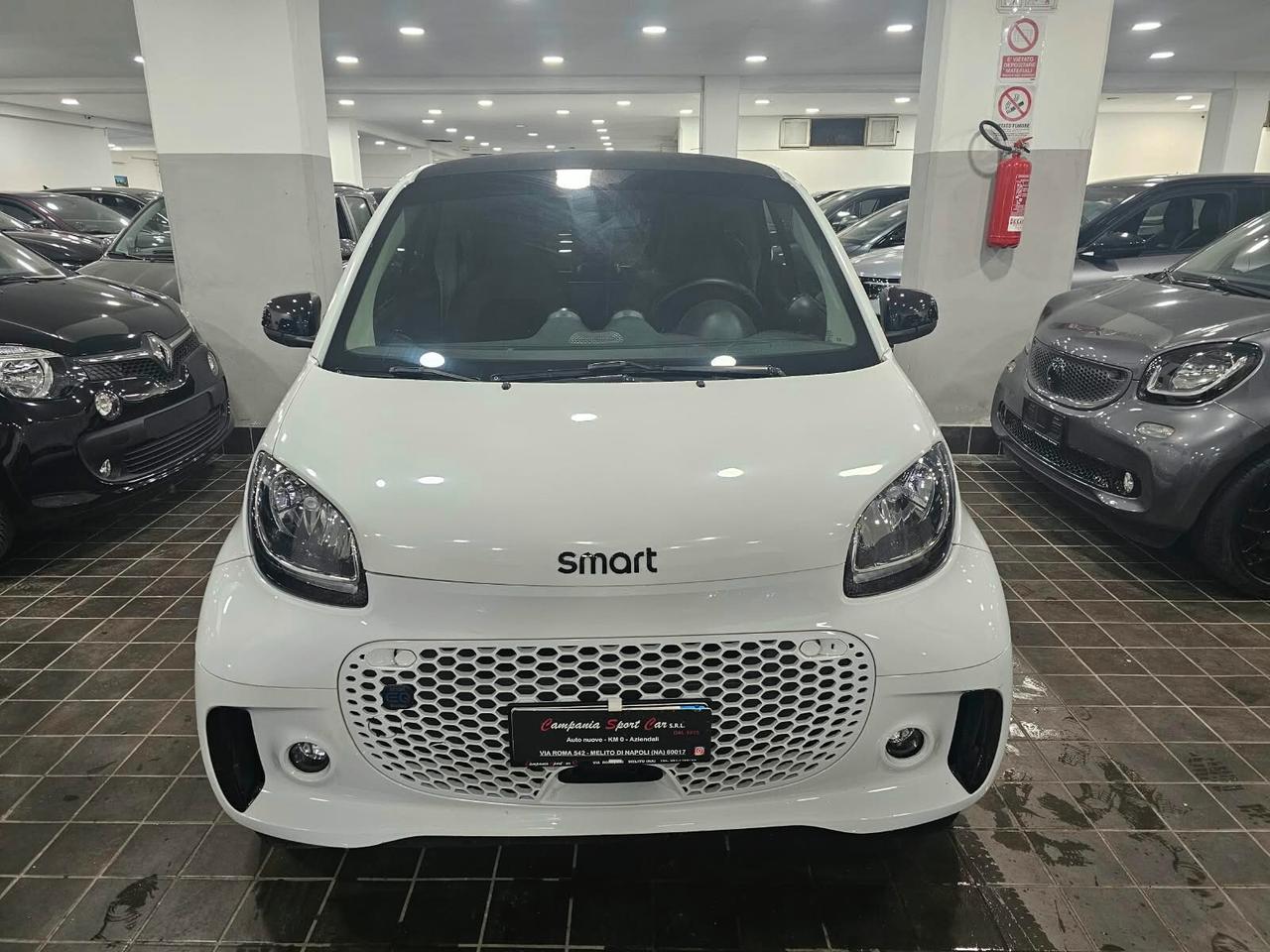NUOVA SMART FORTWO EQ PRIME TOTAL WHITE IDENTITY BLACK EDITION 56CV TOTALMENTE ELETTRICA