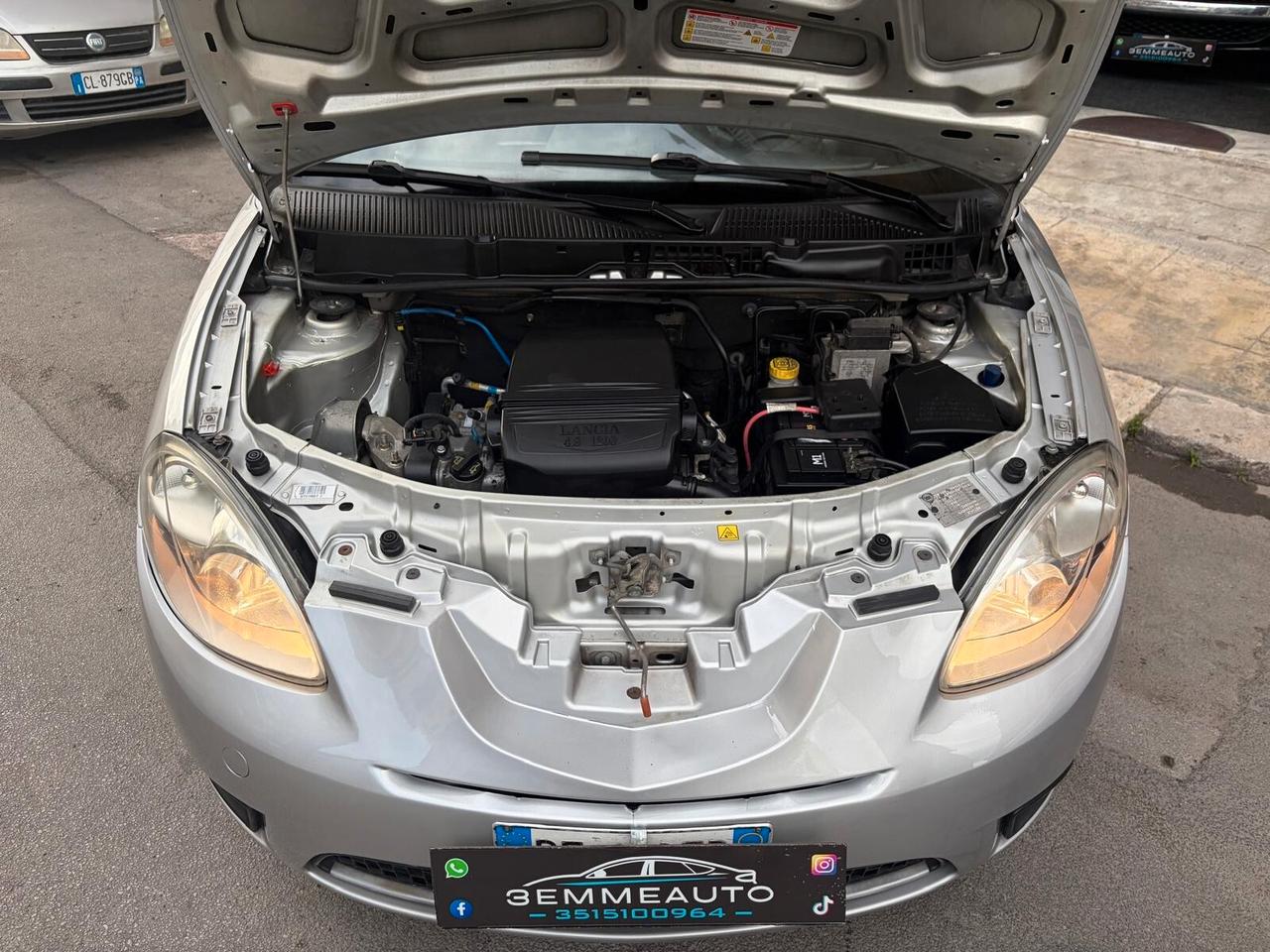 Lancia Ypsilon 1.2 Argento PARI AL NUOVO 84.000KM
