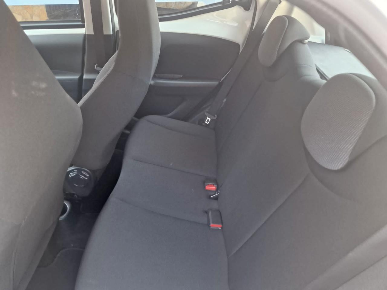 Toyota Aygo 1.0 VVT-i 69 CV 5 porte x-cool TSS