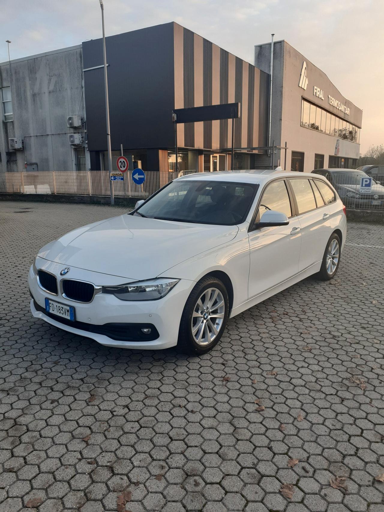 Bmw 318 318d Touring Luxury