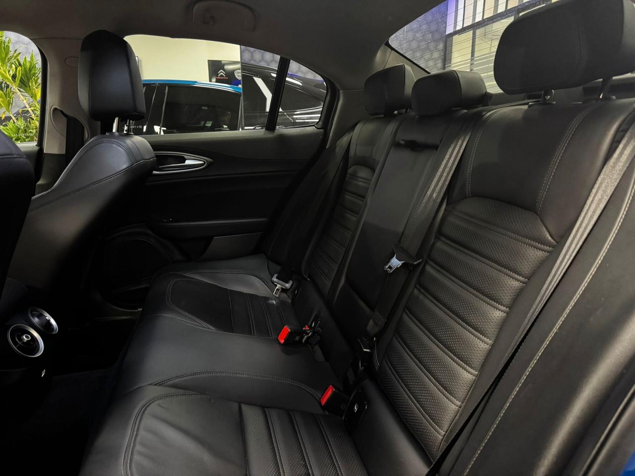 Alfa Romeo Giulia 2.2 Turbodiesel 210 CV AT8 AWD Q4 Veloce Ti