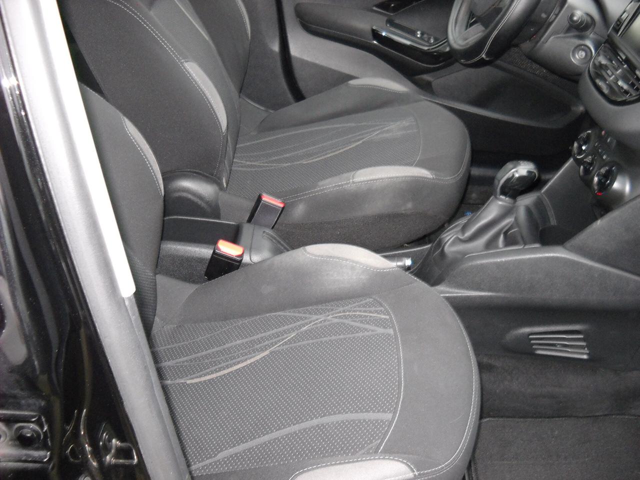 Peugeot 208 1.4 HDi 68 CV 5 porte Active