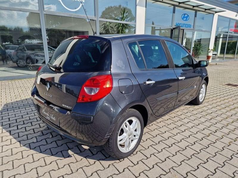 Renault Clio Clio 1.2 16V 5 porte Le Iene