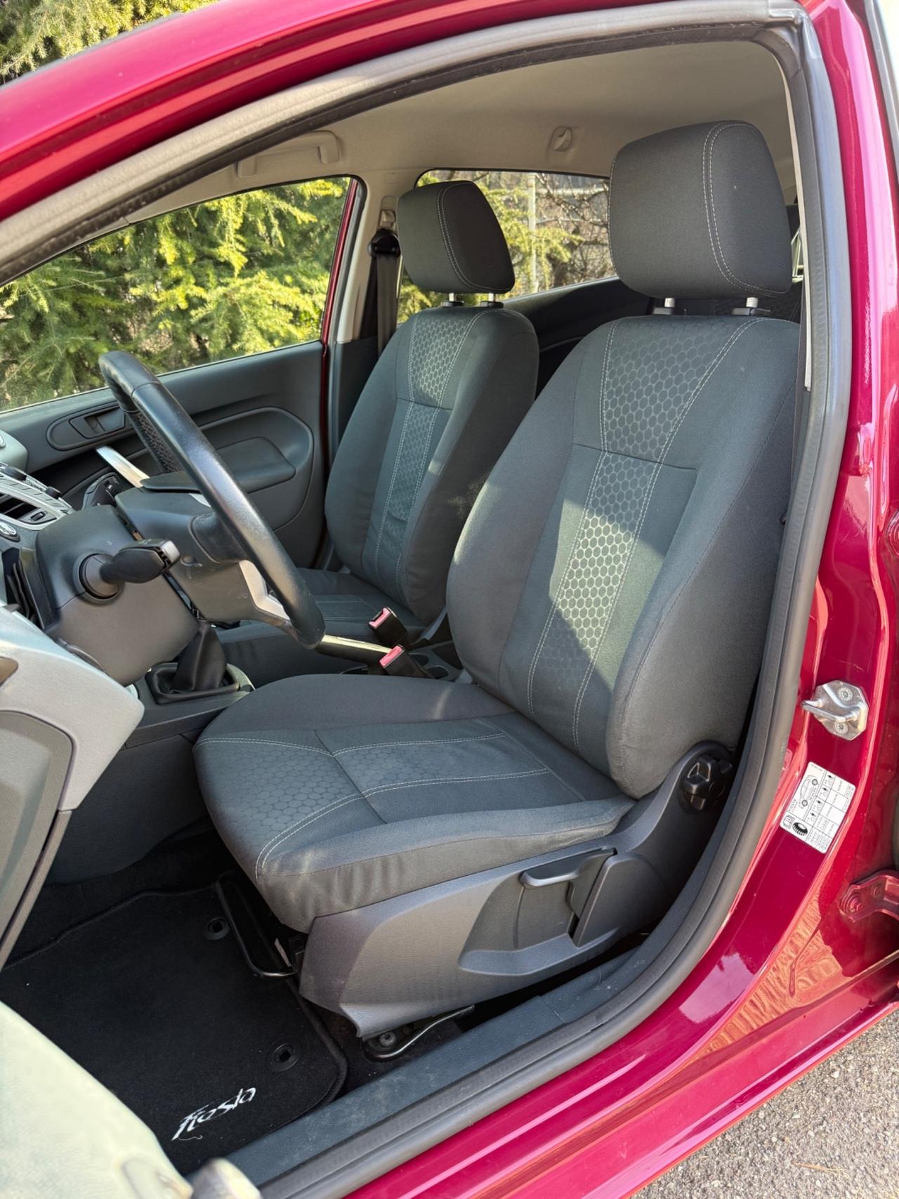 Ford Fiesta 1.4 TDCi 5p. Titanium