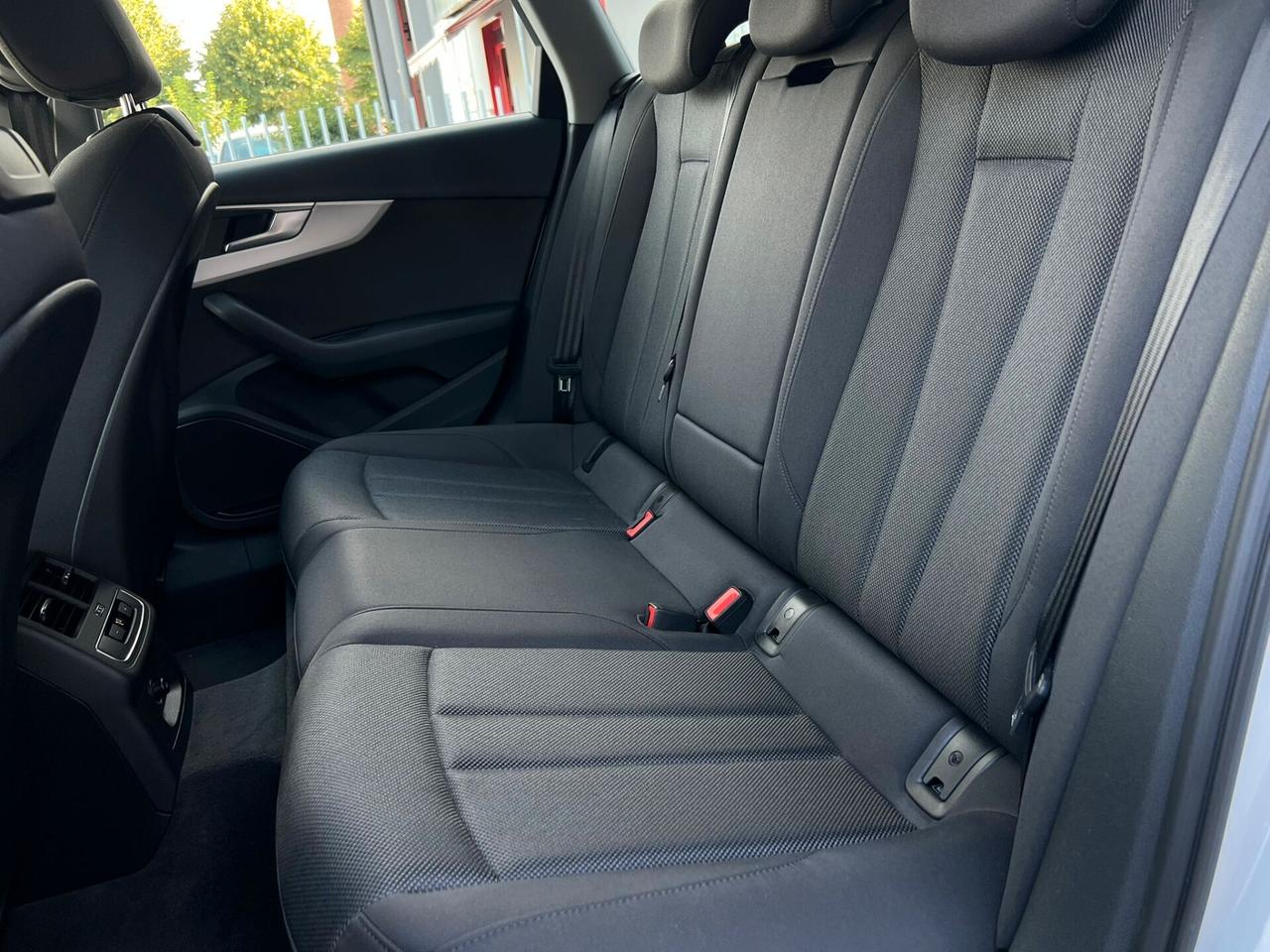 Audi A4 40 2.0 TDI S-TRONIC 190 CV QUATTRO- 2019