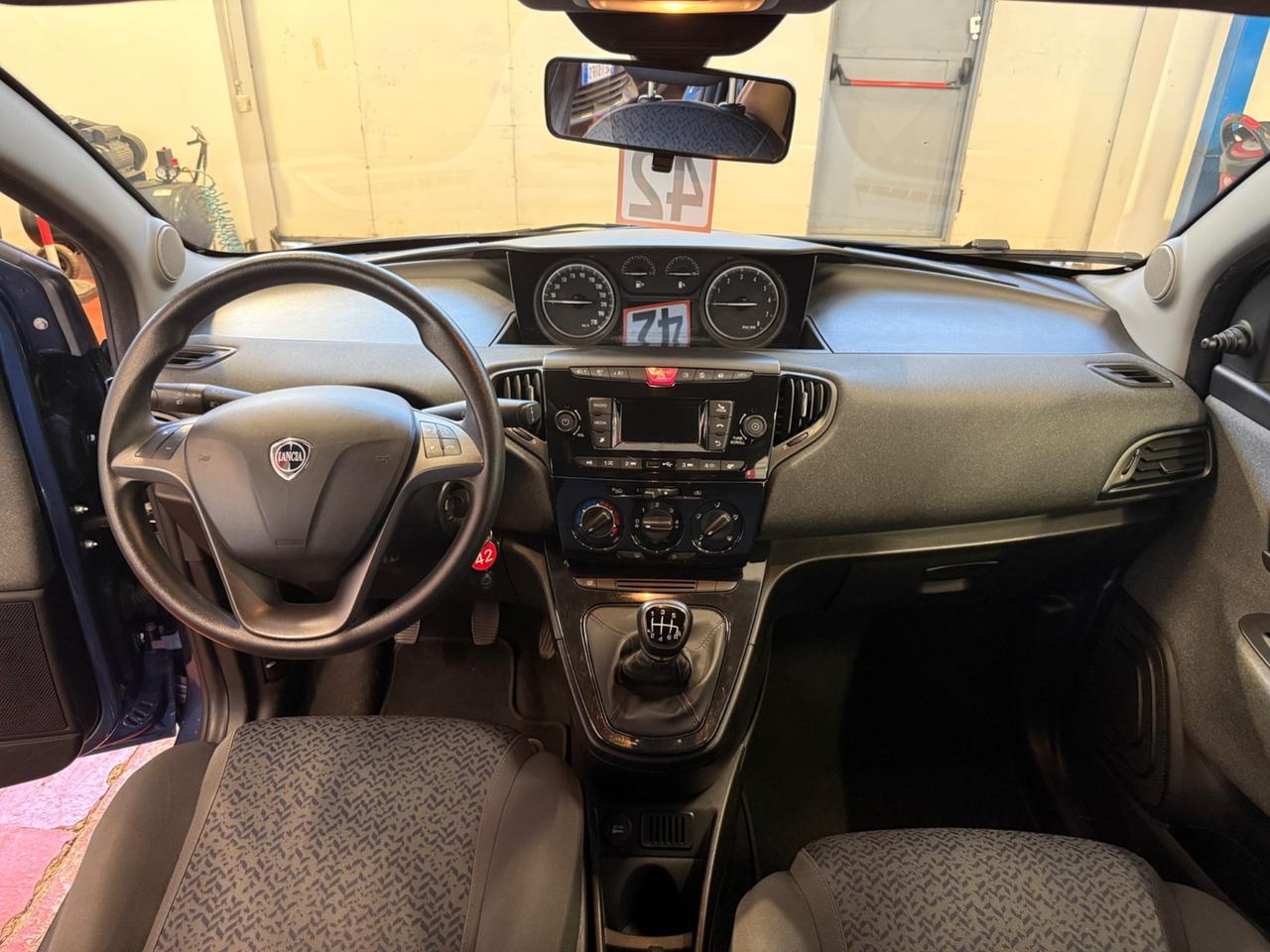 Lancia Ypsilon 1.0 FireFly 5 porte S&S Hybrid Ecochic Silver PREZZO SENZA VINCOLI