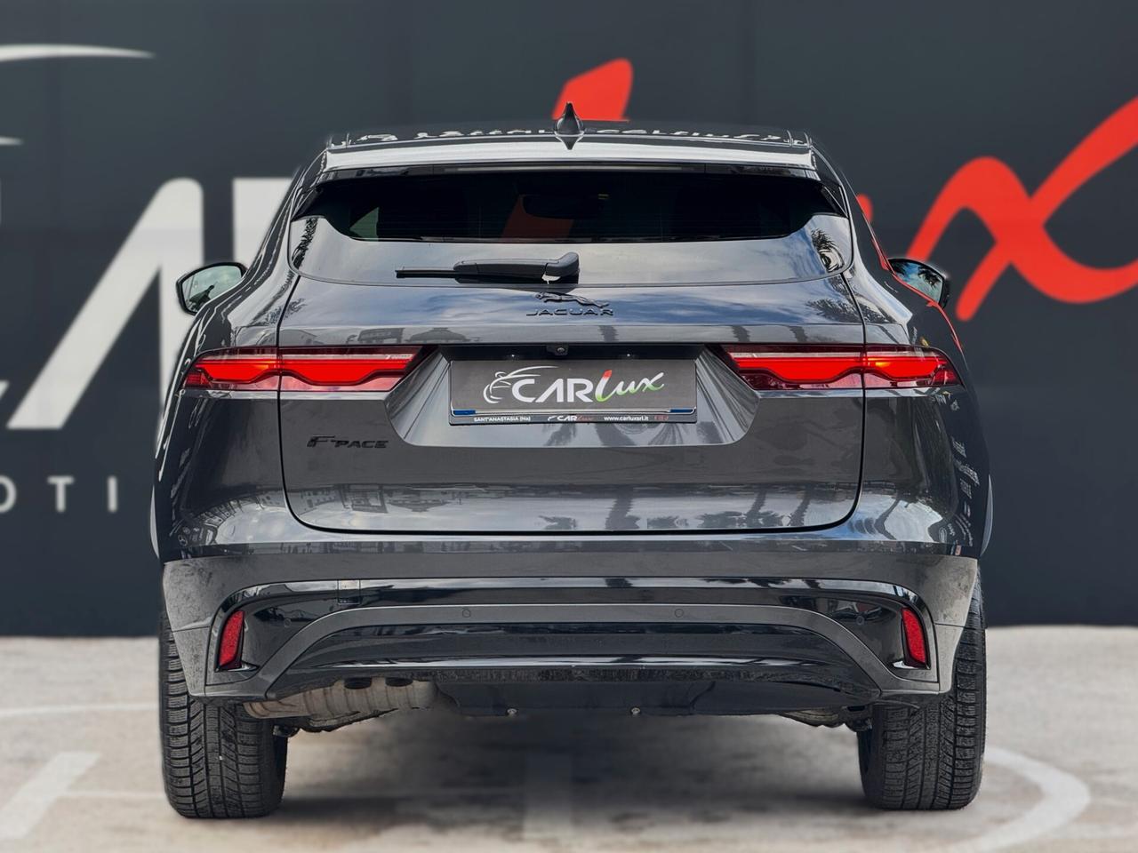 Jaguar F-Pace 2.0d i4 MHEV R-Dynamic SE 204CV
