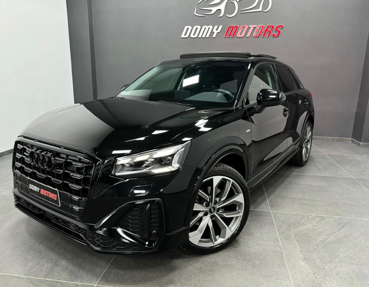 Audi Q2 35 TDI S tronic Identity Black