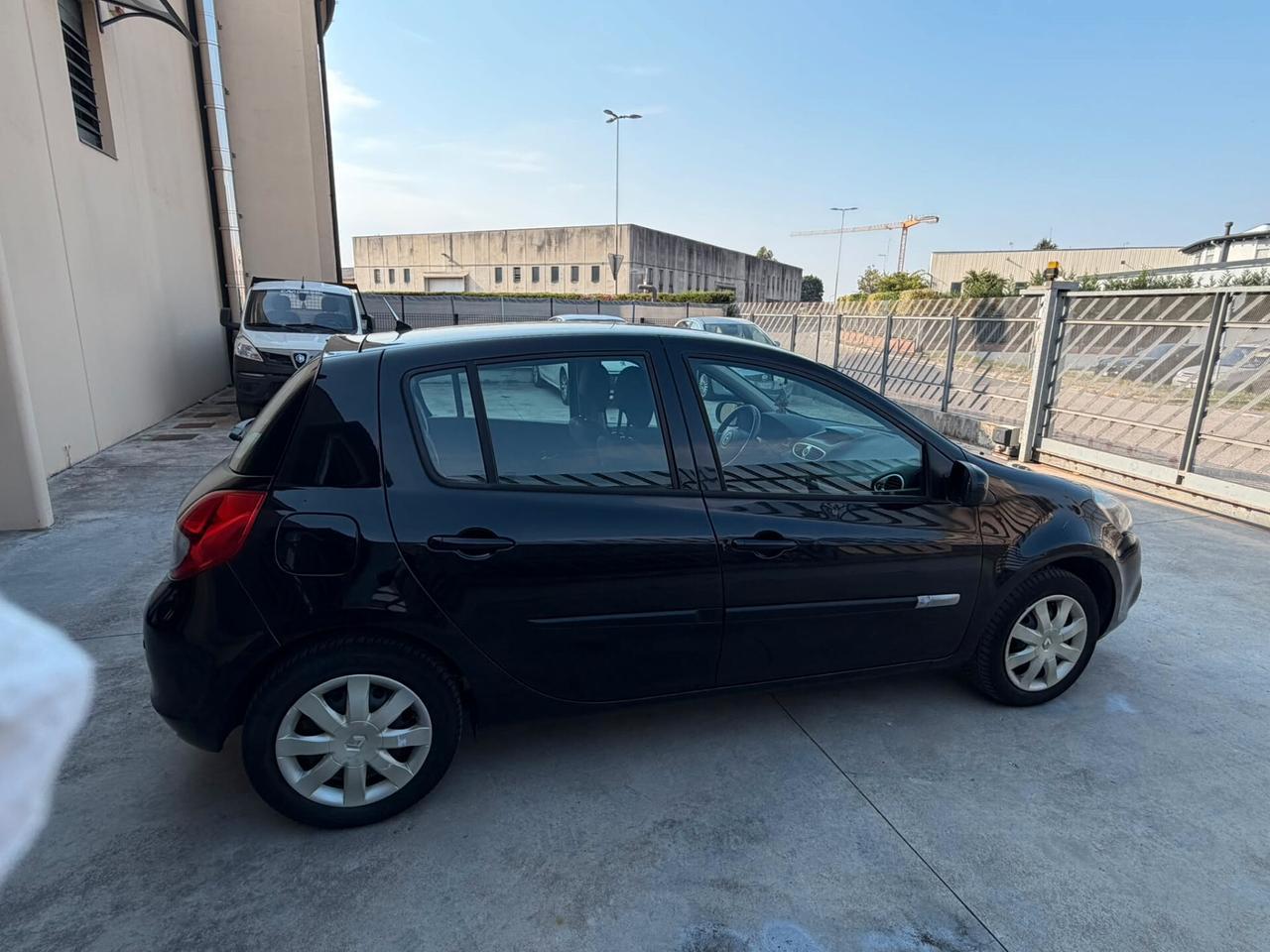 Renault Clio 1.2 16V 5 porte GPL Dynamique