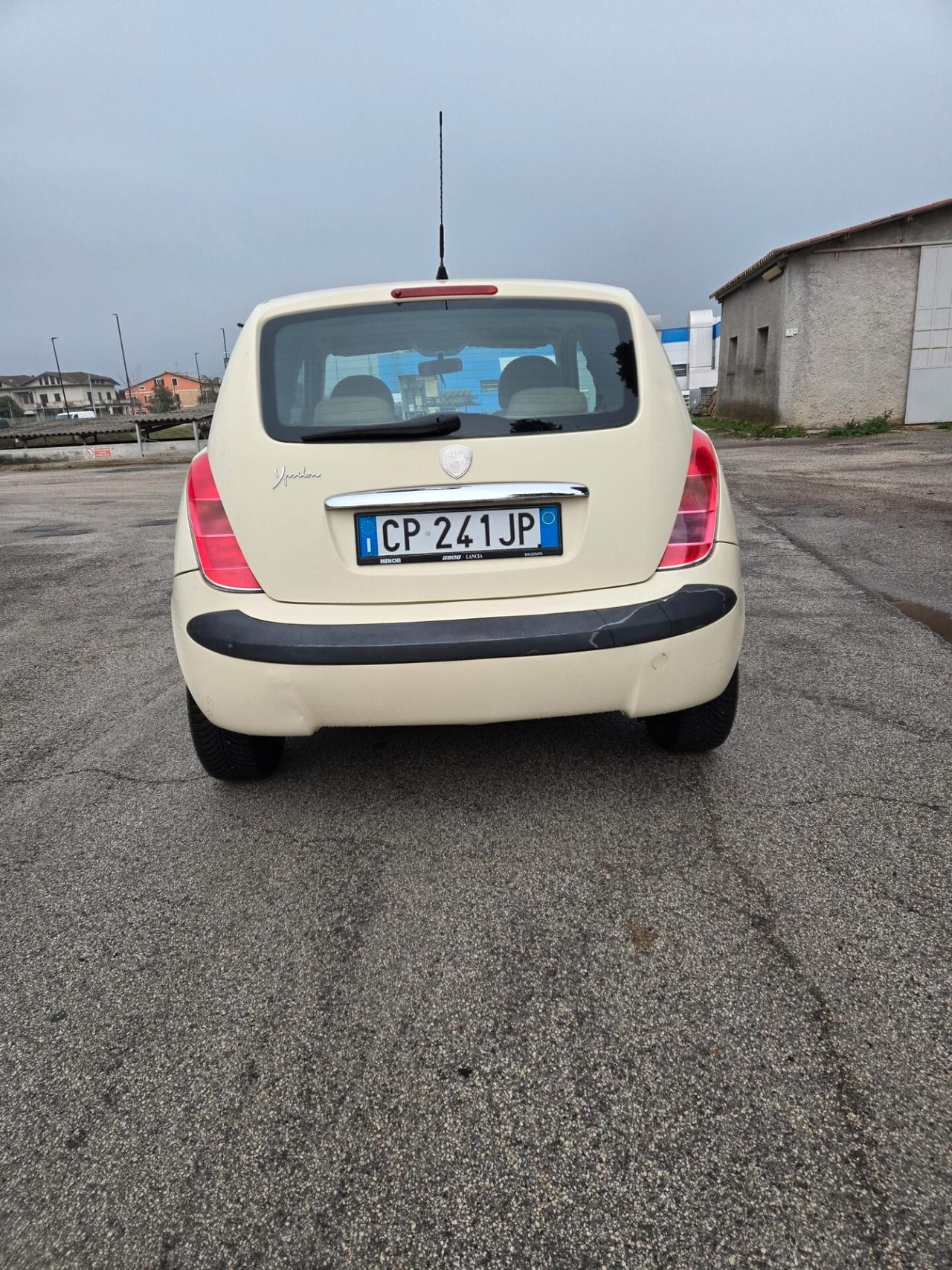 Lancia Ypsilon 1.2 benzina