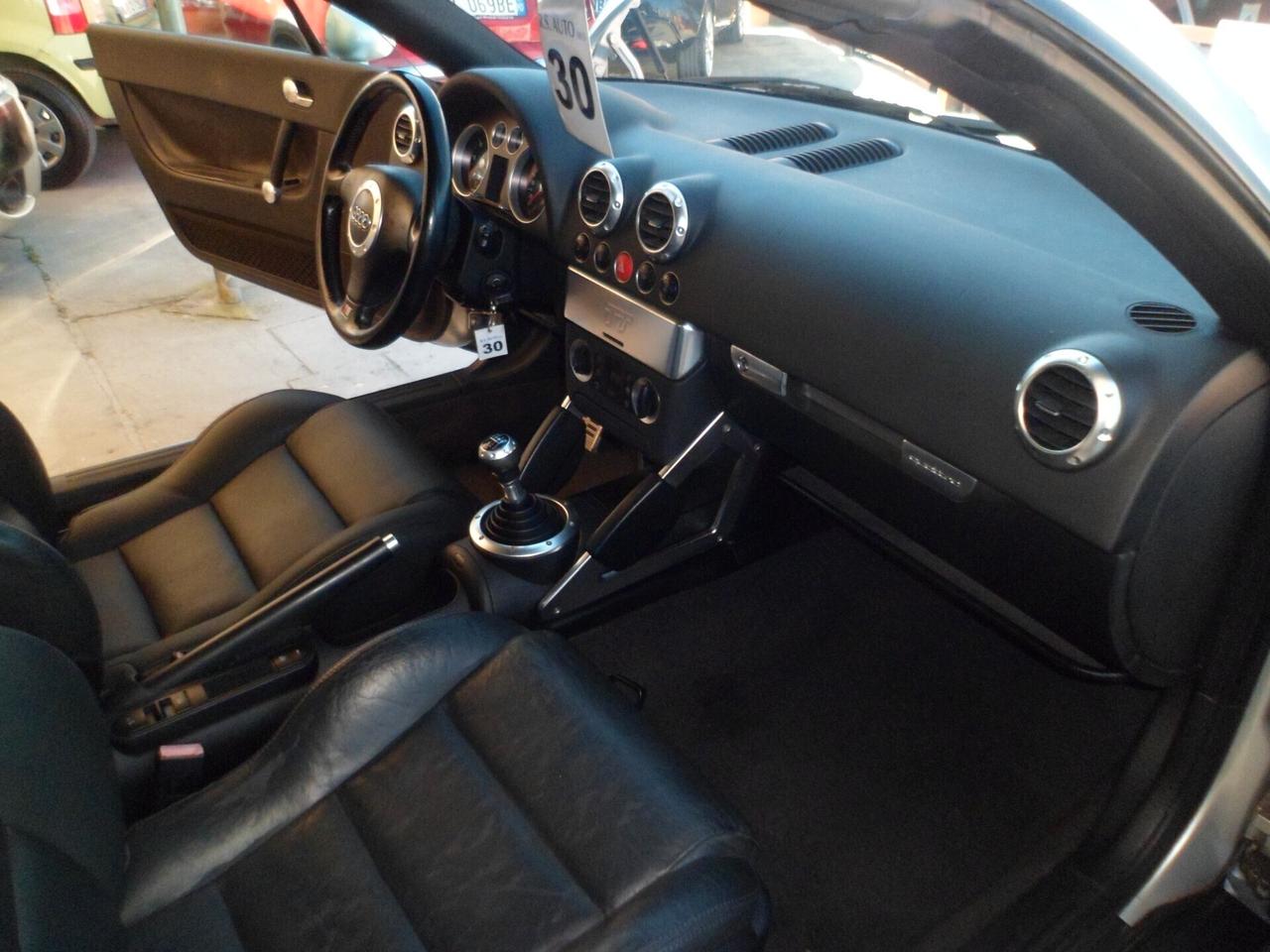 Audi TT Roadster 1.8 T 20V 225 CV cat quattro 01