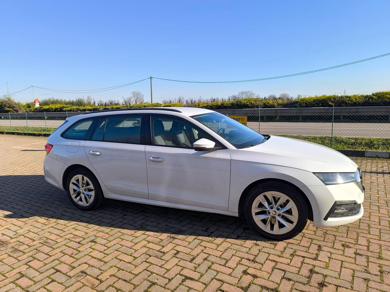 Skoda Octavia iV 1.4 TSI Plug-In Hybrid DSG Wagon Executive