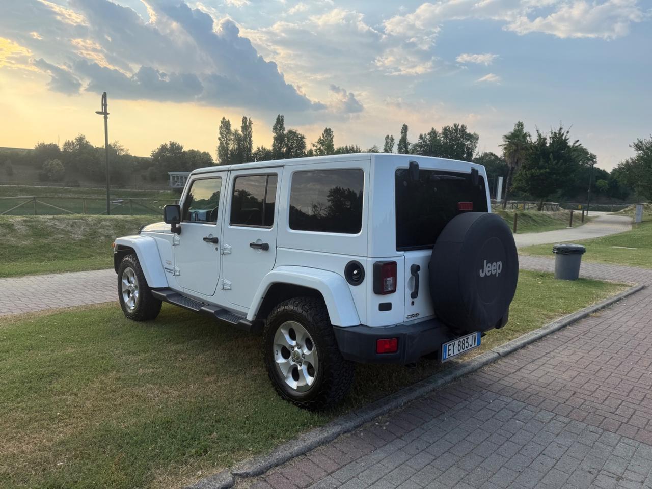 Jeep Wrangler Unlimited 2.8 CRD DPF Sahara