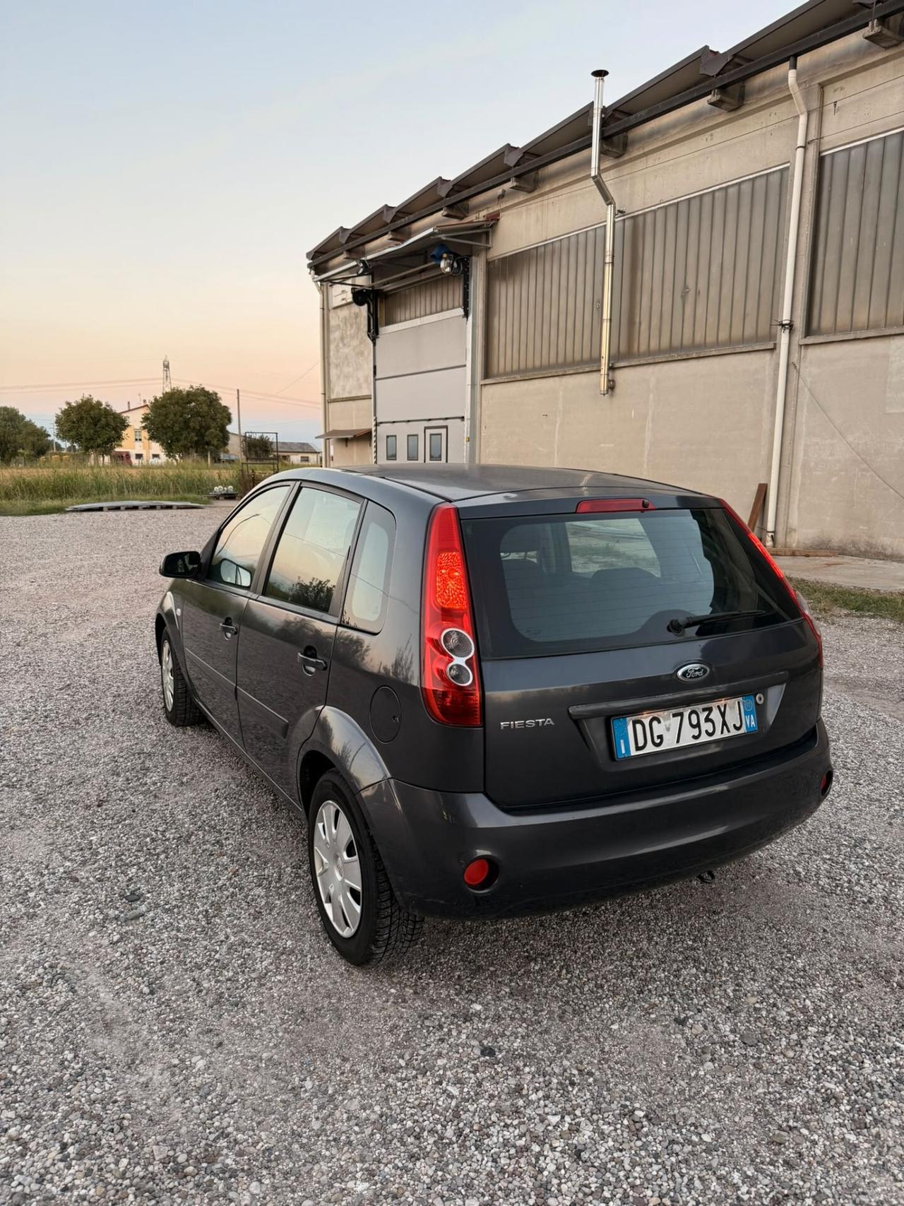 Ford Fiesta 1.2 16V 5p. Ghia