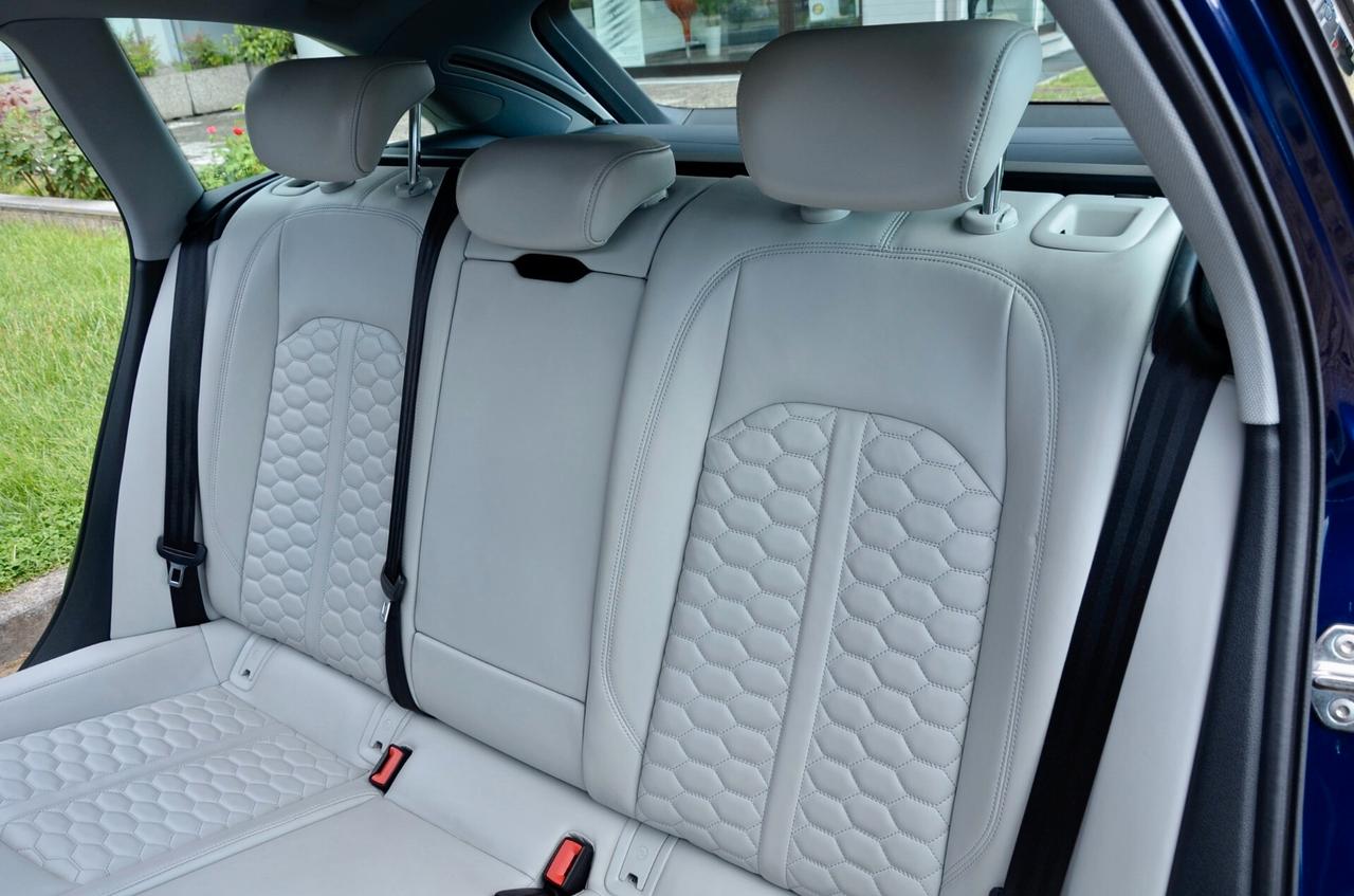 AUDI RS4 AVANT 2.9 TFSI QUATTRO 450cv TIPTRONIC, CRONOLOGIA SERVICE AUDI, UFF ITALIANA, FULL OPTIONAL, TETTO, SCARICO, HI-FI BANG & OLUFSEN, MATRIX, PERMUTE
