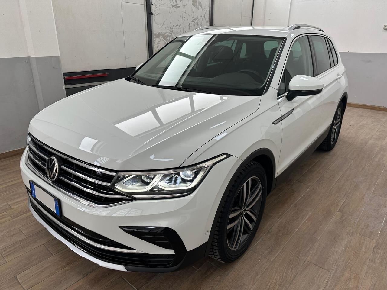 Volkswagen Tiguan 2.0 TDI 150 CV SCR DSG Elegance