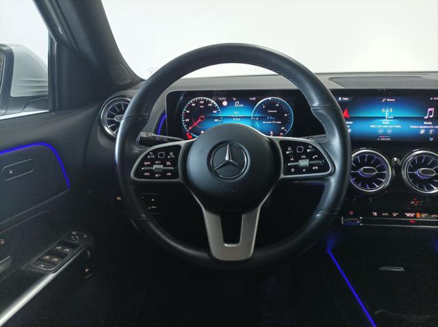 MERCEDES-BENZ GLB 200 d Automatic Sport