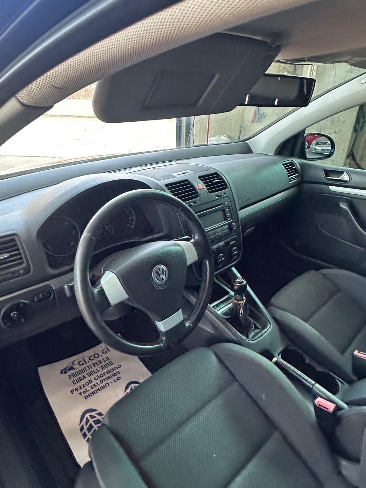 Volkswagen Golf 2.0 16V TDI 5p. Sportline