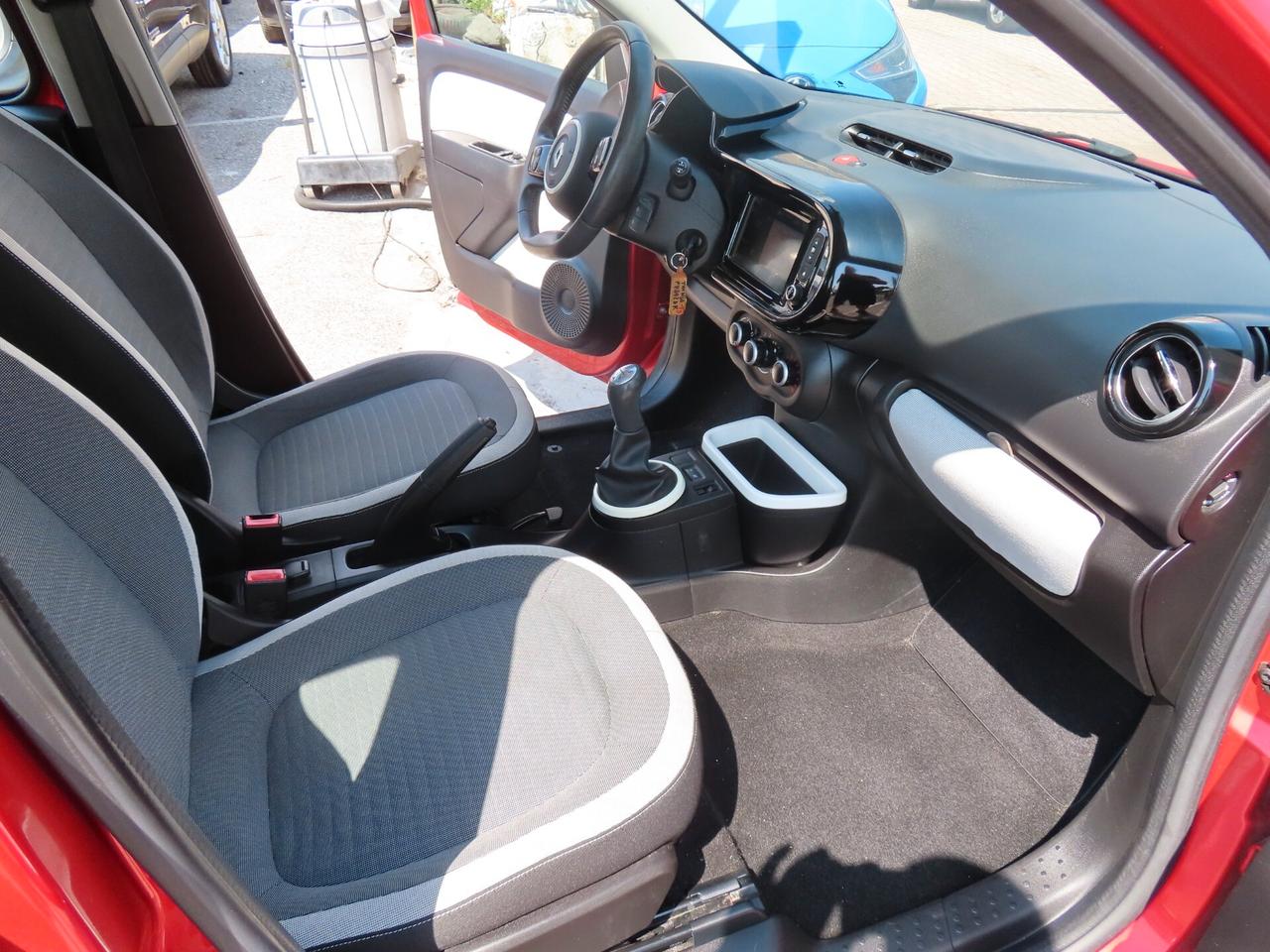 Renault Twingo BENZINA NAVI/CAMERA 42.000 KM CERT