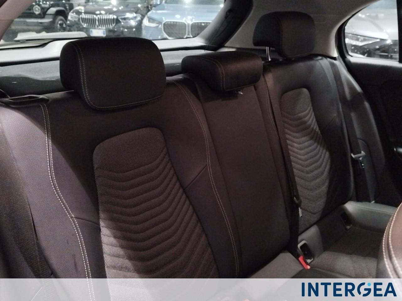 Mercedes-Benz A 180 d Advanced auto